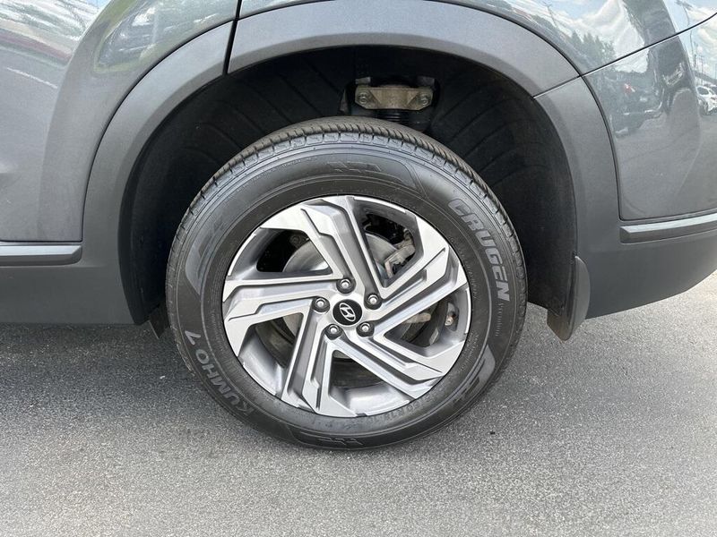 Used 2023 Hyundai Santa Fe SELImage 14