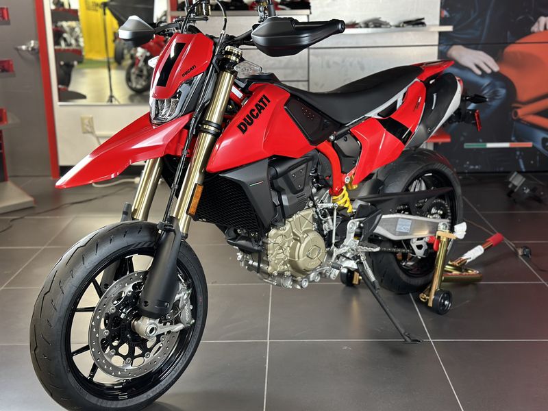 2024 Ducati HYPERMOTARD 698Image 3