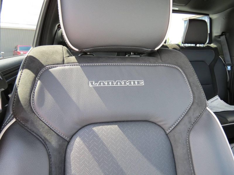 2025 RAM 1500 Laramie Crew Cab 4x4 5