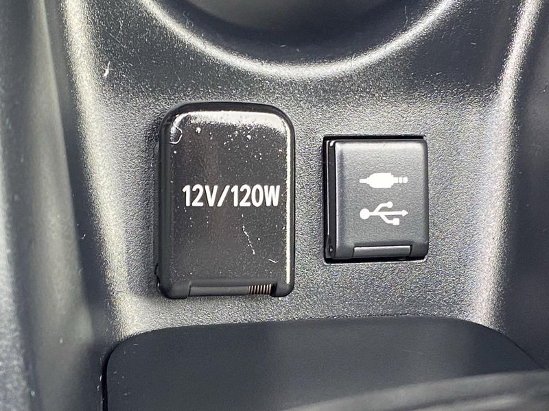 Used 2020 Toyota Prius LEImage 24