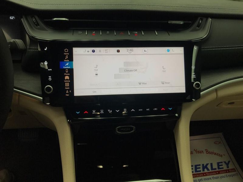 New 2026 Jeep Grand Cherokee Limited 4x4Image 7