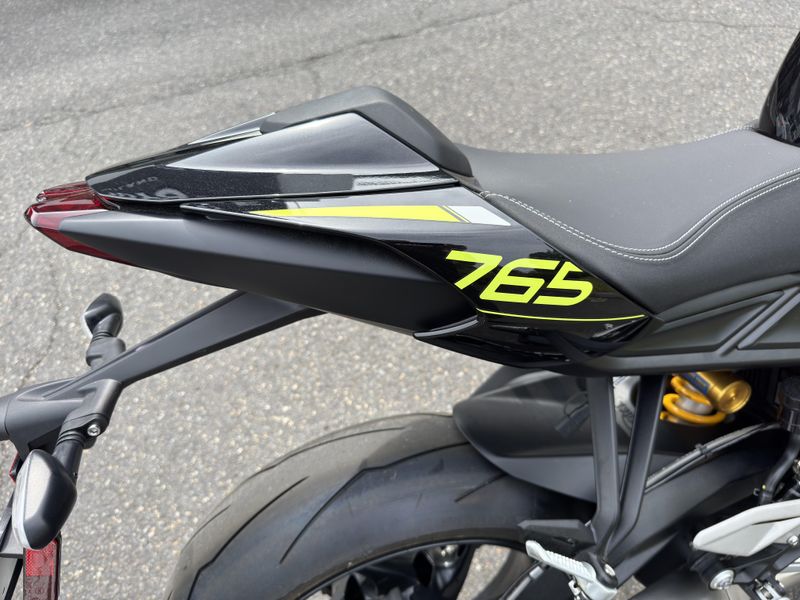 2025 Triumph Street Triple 765 RS - PHANTOM BLACK 