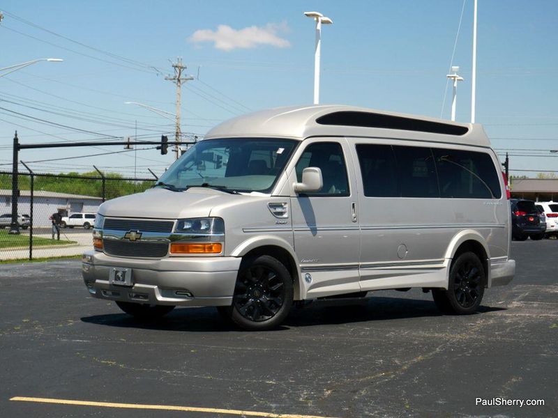 2023 Chevrolet Express Cargo Image 6