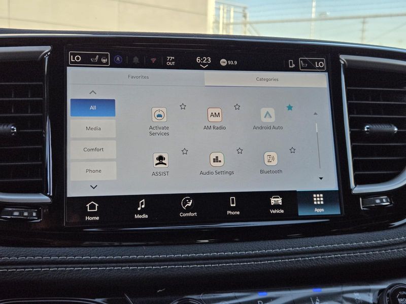 New 2026 Chrysler Pacifica Select FWD
