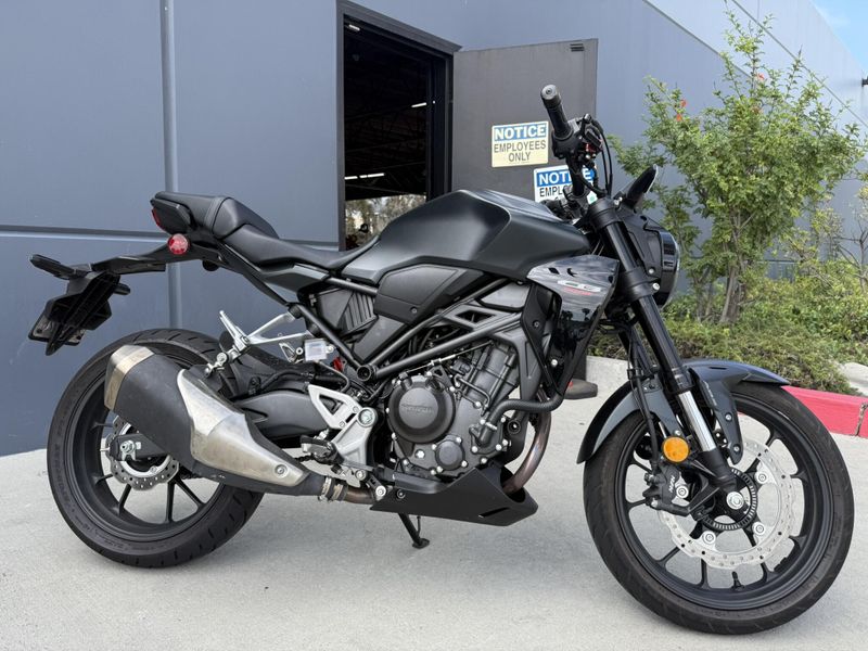 Used 2024 Honda CB300R ABS Image 2