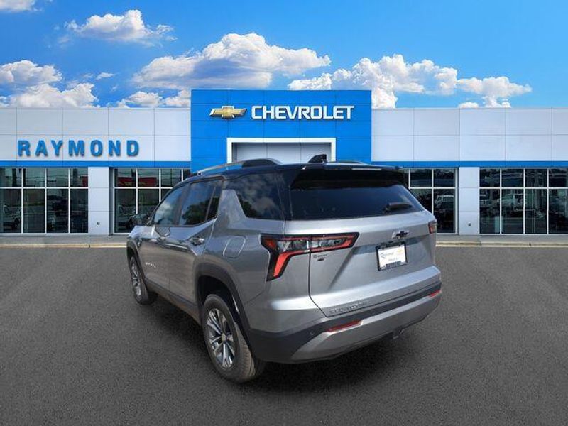 New 2027 Chevrolet Equinox LTImage 6