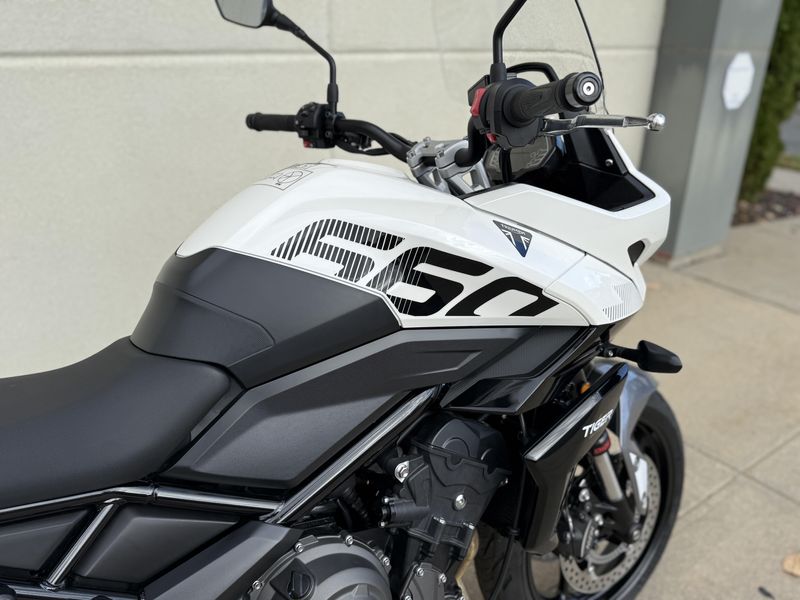 2025 Triumph Tiger Sport 660Image 7