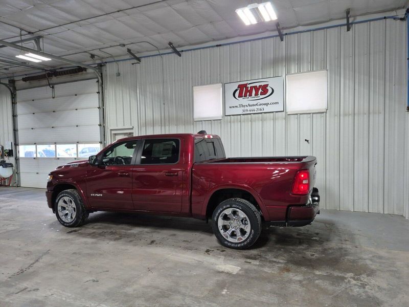 2025 RAM 1500 Big Horn Crew Cab 4x4 5