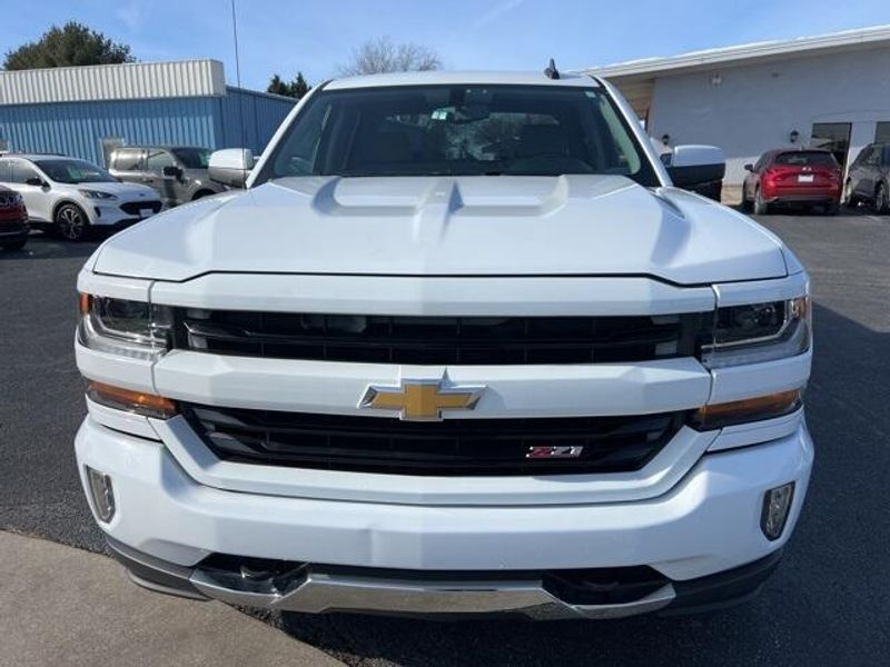 2017 Chevrolet Silverado 1500 LTImage 2