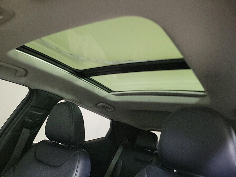 2023 Chevrolet Bolt EUV Premier photo 10