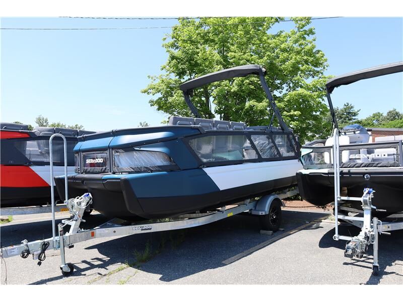 New 2026 SEADOO SWITCH CRUISE 21 300HP Image 3