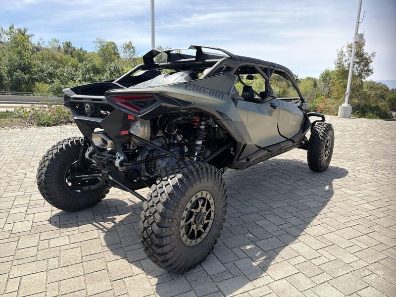 New 2026 Can-Am MAVERICK R MAX X RC WITH SMART-SHOX 999T DCT Image 17