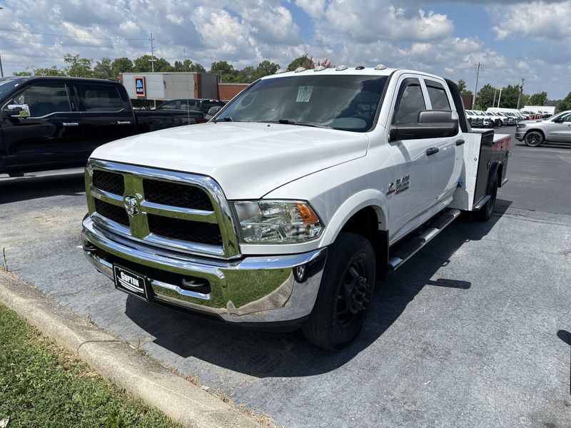 Used 2018 RAM 3500 Chassis TradesmanImage 1