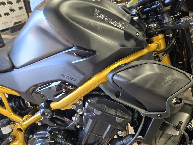 NEW 2026 KAWASAKI Z900 ABS Image 9