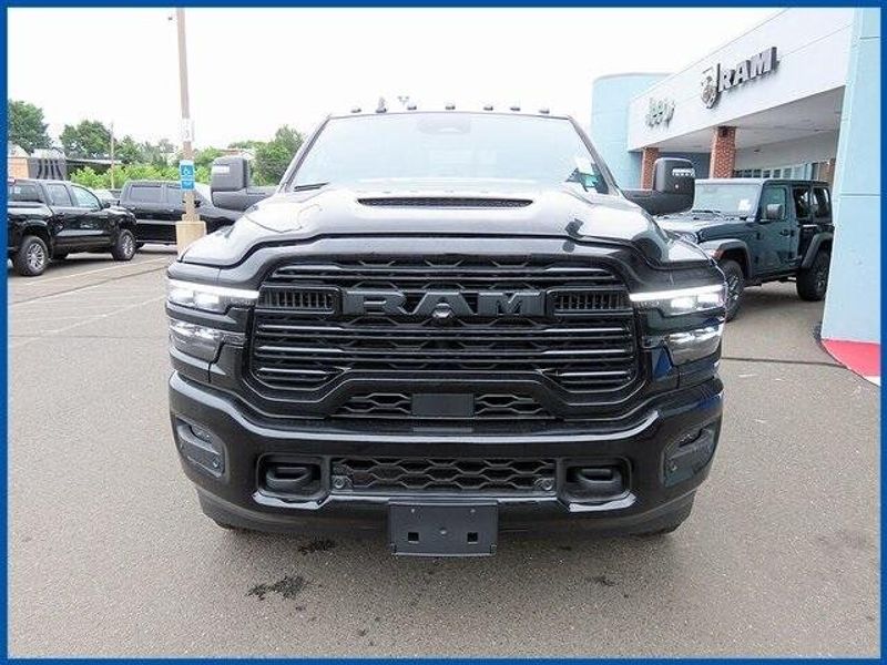 2025 RAM 2500 LaramieImage 3