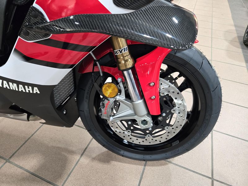NEW 2026 YAMAHA YZFR1 70TH ANNIVERSARY EDITION Image 18