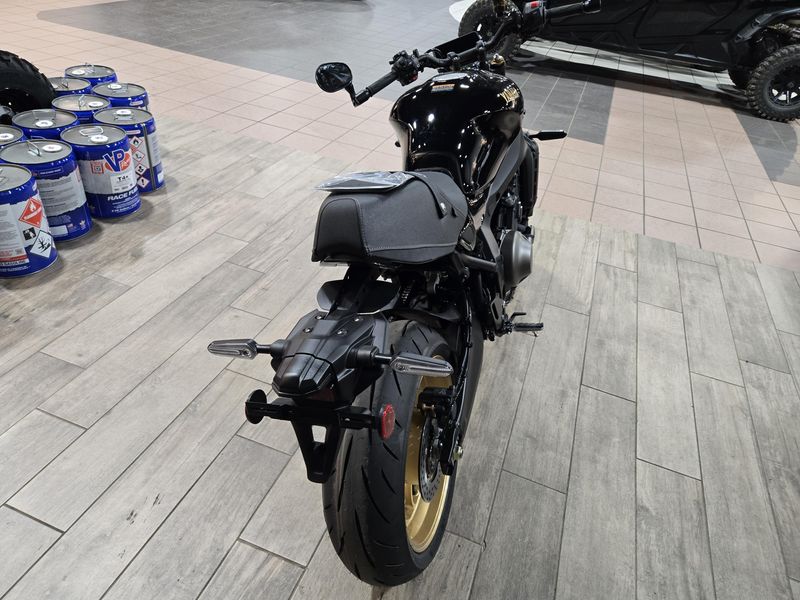 New 2025 Yamaha XSR900 RAVEN Image 6