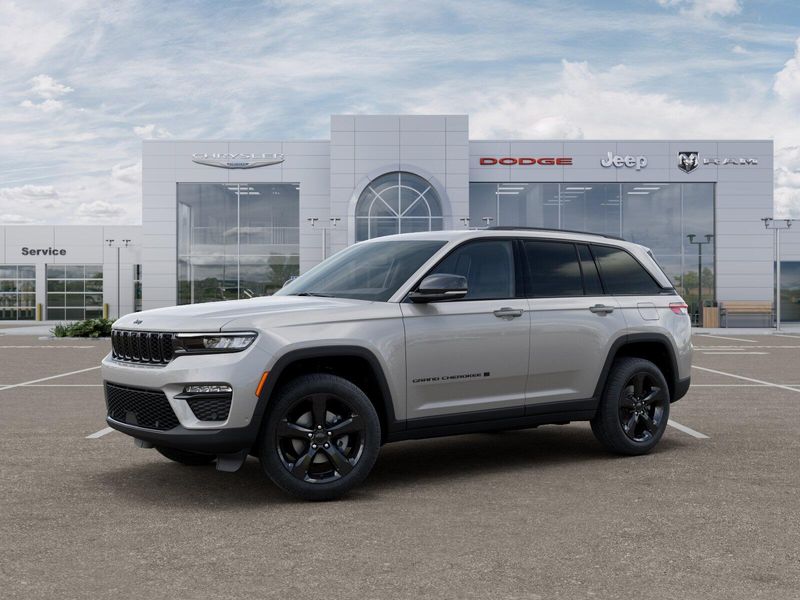 New 2025 Jeep Grand Cherokee Limited 4x2Image 1