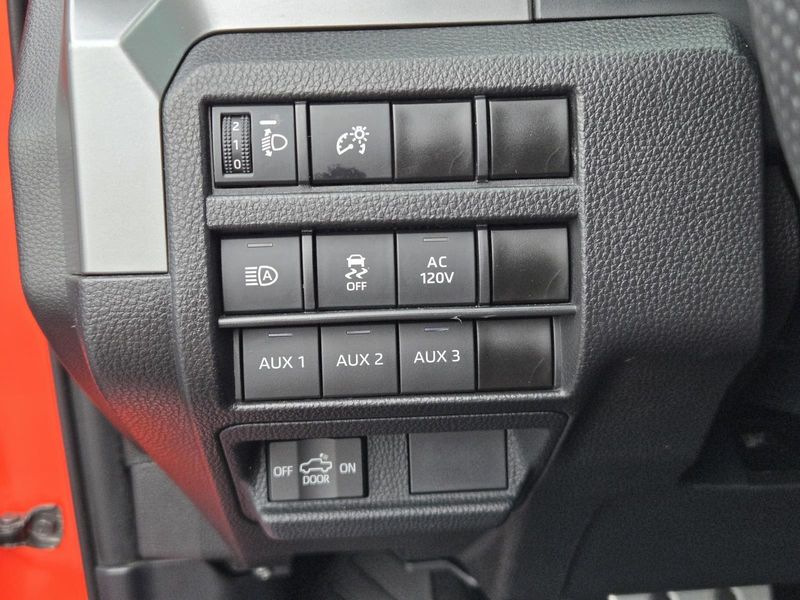 Used 2024 Toyota Tacoma TRD Sport Double Cab 5' Bed AT (Natl)