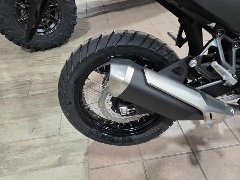 2024 Honda TRANSALP MATTE BLACK METALLIC Image 21