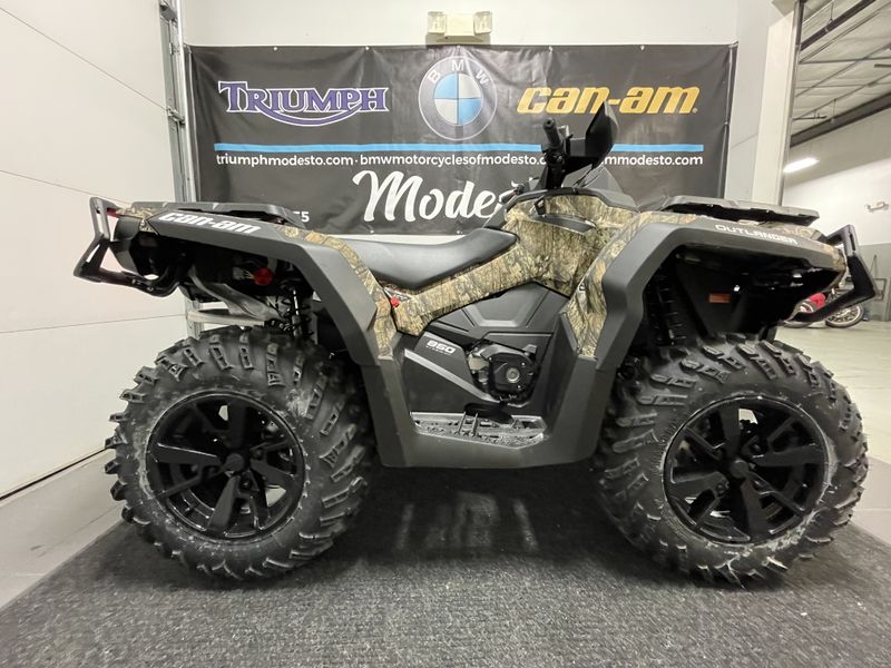 2023 Can-Am OUTLANDER 850 XTImage 1