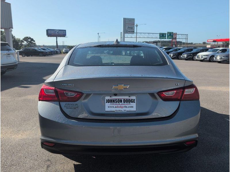2023 Chevrolet Malibu LTImage 4