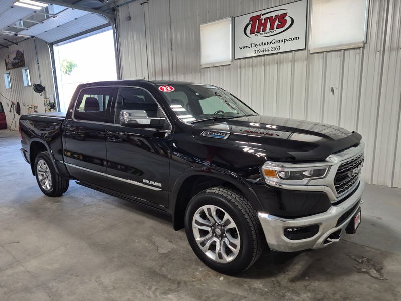 2023 RAM 1500 LimitedImage 3