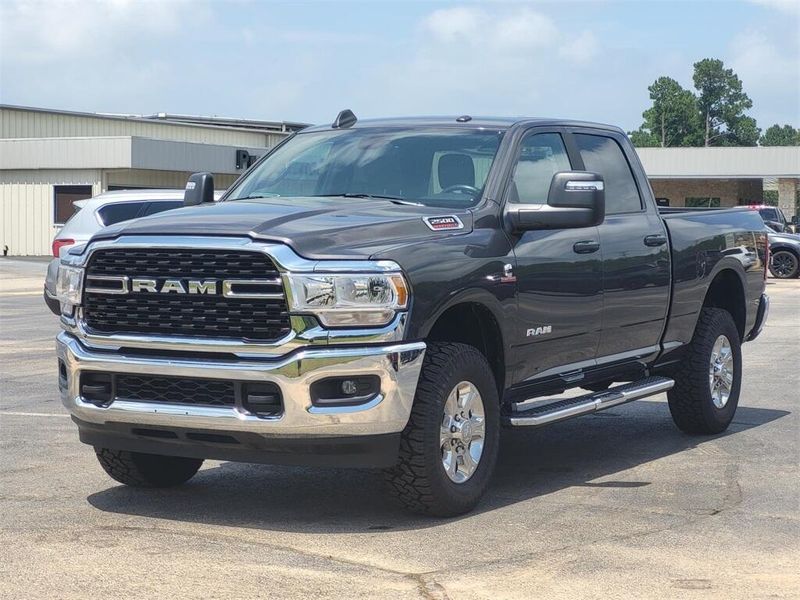 2024 RAM 2500 Big HornImage 3