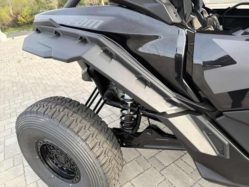 New 2025 Can-Am MAVERICK X3 MAX X RS TURBO RR SMART-SHOX Image 29