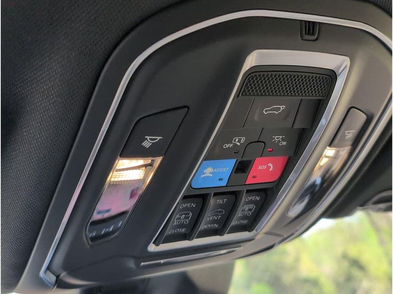 New 2026 Jeep Grand Cherokee Limited 4x4Image 28