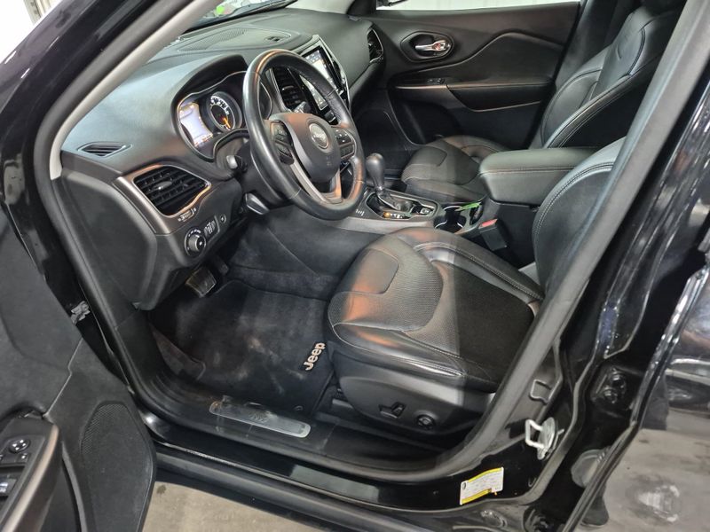 2019 Jeep Cherokee LimitedImage 24