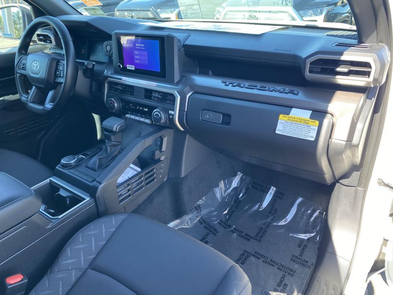 New 2025 Toyota Tacoma SR5Image 9