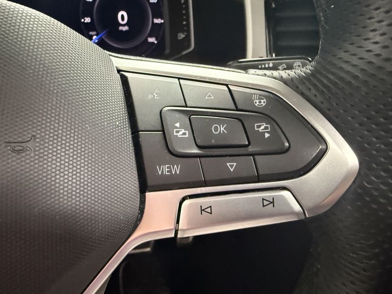 Used 2023 Volkswagen Atlas Cross Sport V6 AWD SEL Premium R-LineImage 27