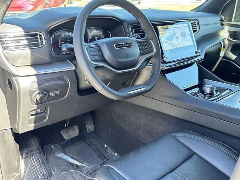 2026 Jeep Grand Wagoneer 4x4Image 16