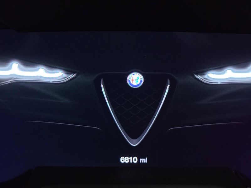 Used 2025 Alfa Romeo Stelvio Intensa AWD w/Sunroof/NavImage 36
