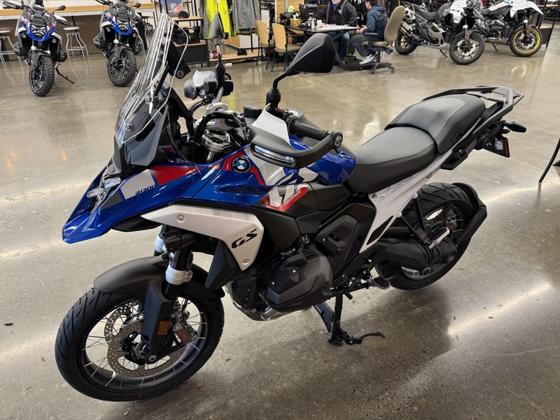 2025 BMW R 1300 GS - TROPHY - RACING BLUE METALLIC 