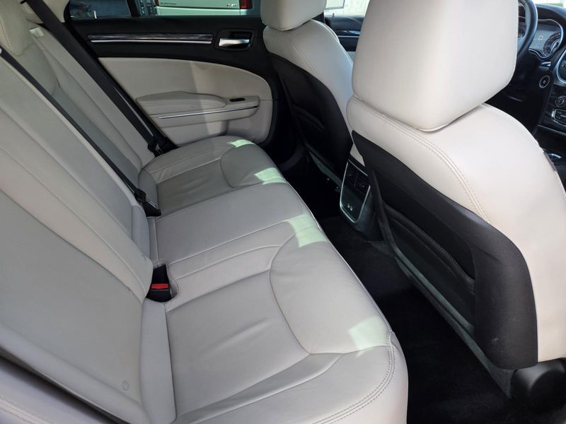 Used 2017 Chrysler 300 Limited RWD