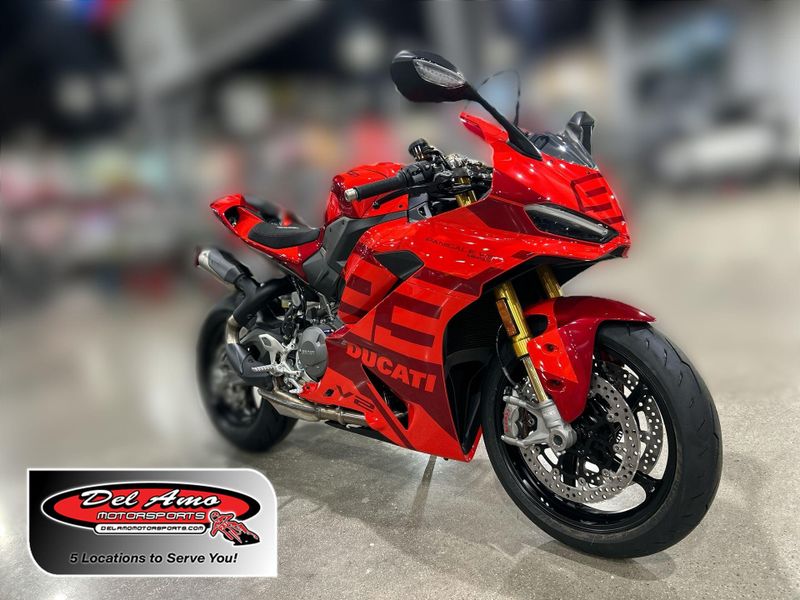 New 2027 Ducati PANIGALE V2 MM93 