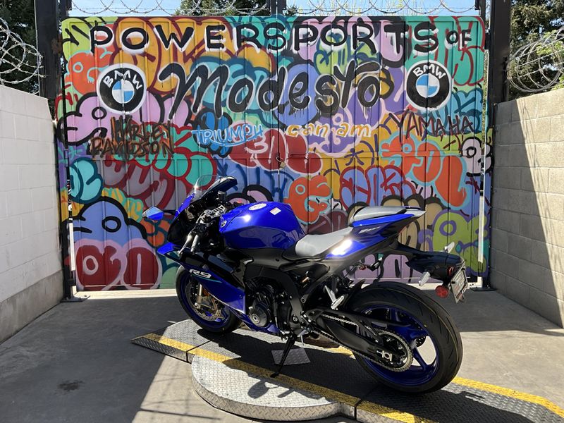 New 2027 Yamaha YZF-R9 Image 8