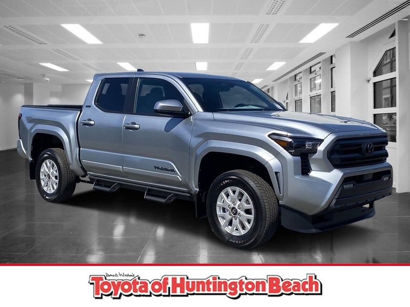 2025 Toyota Tacoma SR5Image 1