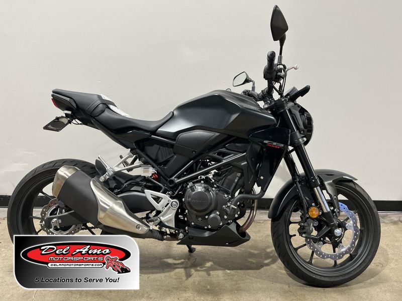 Used 2025 Honda CB300R ABS Image 1