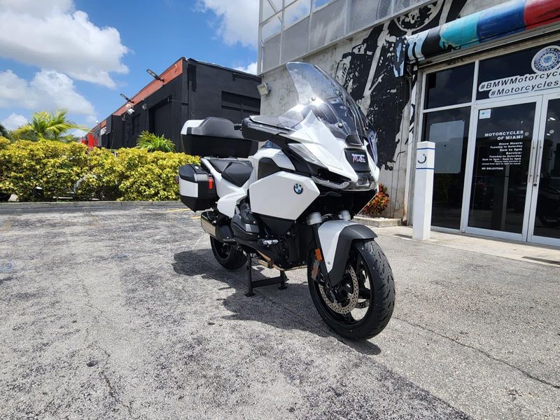 2026 BMW R 1300 RTImage 9