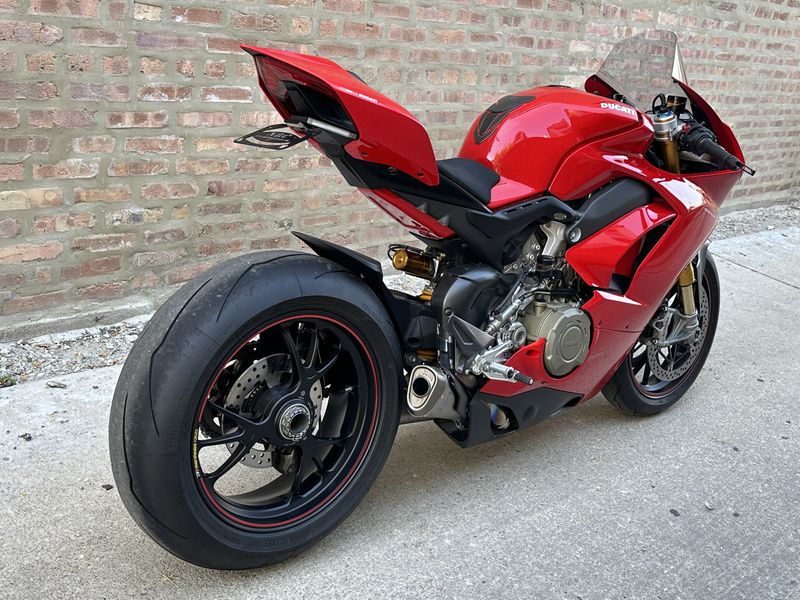 2018 Ducati Panigale V4 S  Image 5