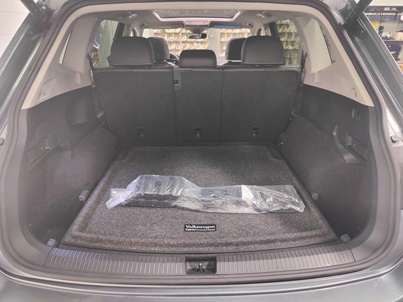 Used 2022 Volkswagen Tiguan SE AWD w/SunroofImage 13