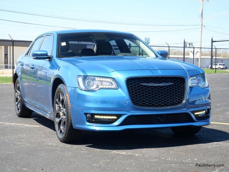 Used 2023 Chrysler 300 Touring L