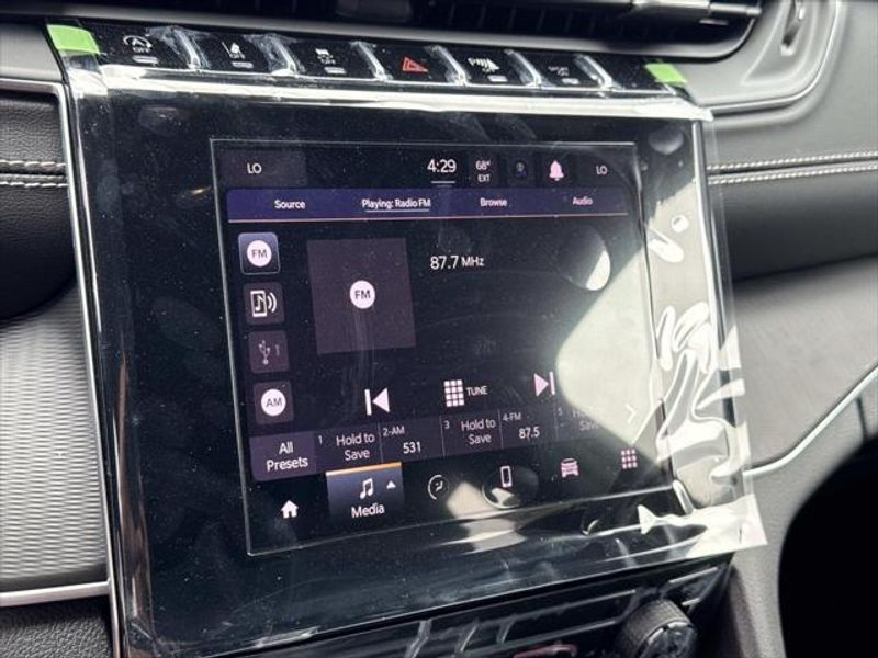 New 2026 Jeep Grand Cherokee L Laredo 4x2