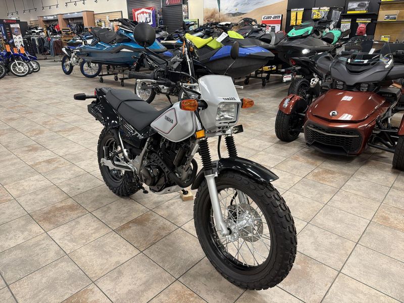 New 2027 Yamaha TW200 Image 11