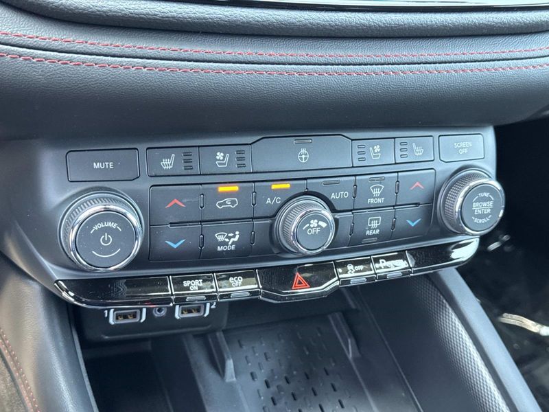 New 2026 Dodge Durango Gt Plus Awd Hemi V8