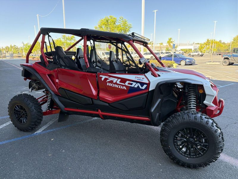 New 2026 Honda TALON1000R4 FOX LIVEVALVE Image 33