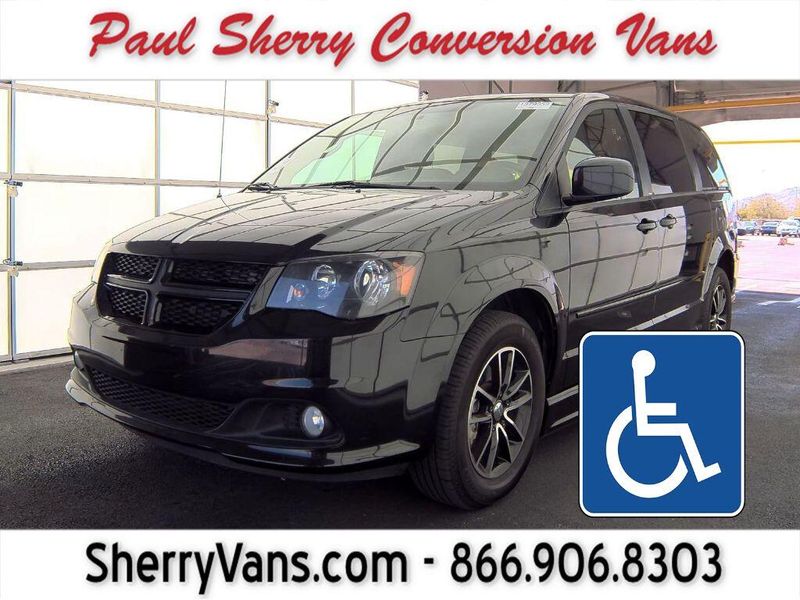 2014 Dodge Grand Caravan SXTImage 1